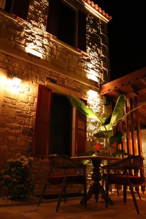 Dionysos 1789 Boutique Hotel Foça Exterior foto
